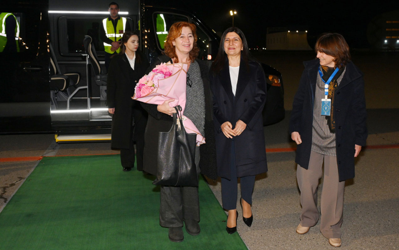 ispaniya-konqresinin-sedri-azerbaycana-geldi