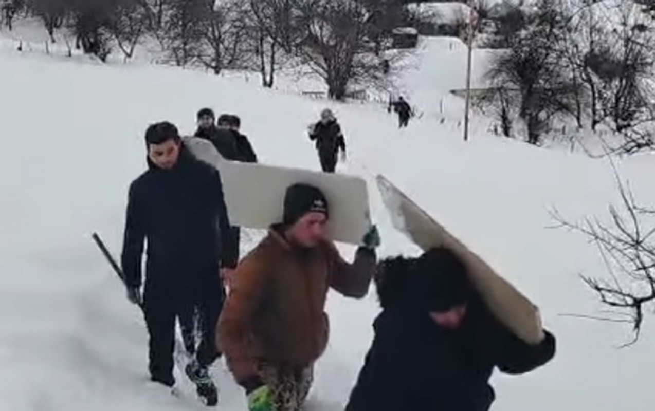 ele-qar-yagdi-ki-3-gun-once-vefat-eden-sehid-bacisi