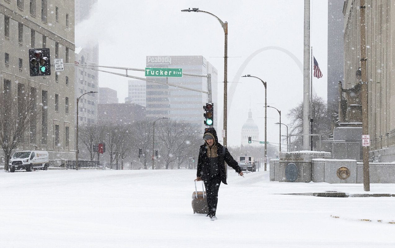 abs-de-qar-firtinasina-gore-790-minden-cox-sexs-isiqsiz-qaldi