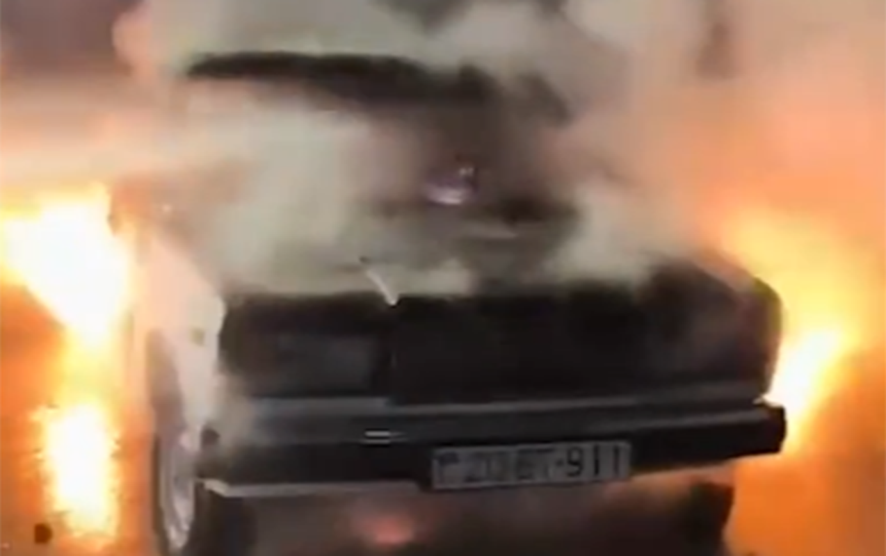 bakida-avtomobil-temiri-sexinde-yangin