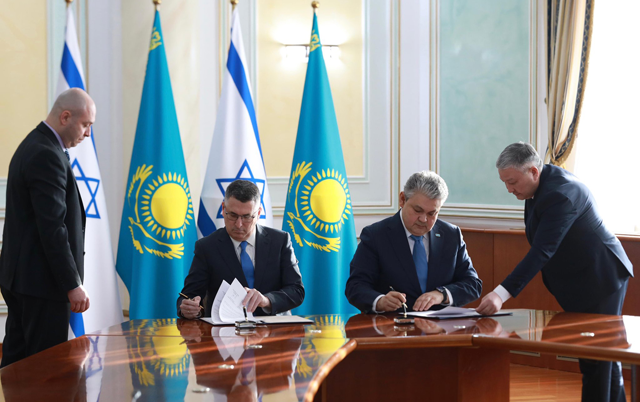 israil-qazaxistanla-vizasiz-rejim-barede-memorandum-imzaladi