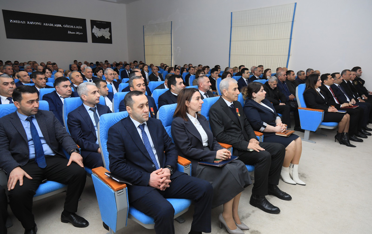 zerdabda-oten-ilin-yekunlari-muzakire-olundu