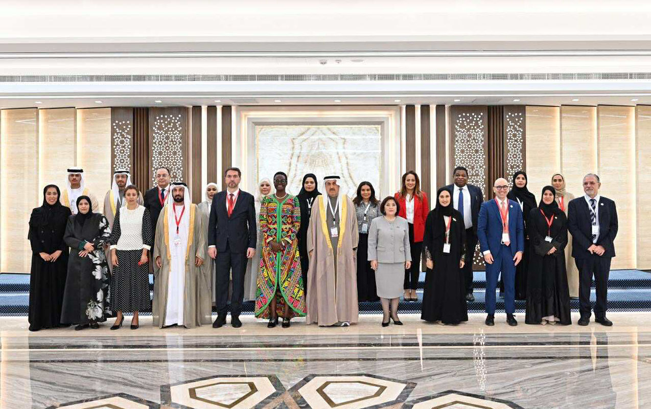 sahibe-qafarova-ebu-dabide-forumda-istirak-etdi