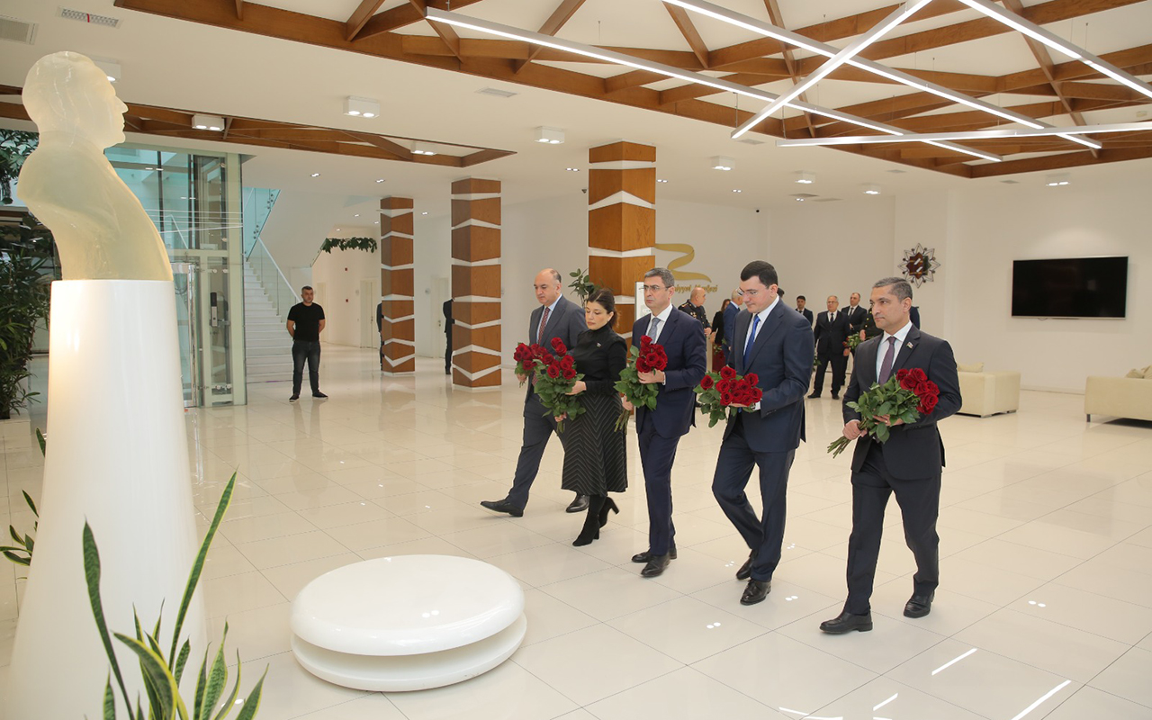 xezer-rayonunda-hesabat-yigincagi-kecirildi