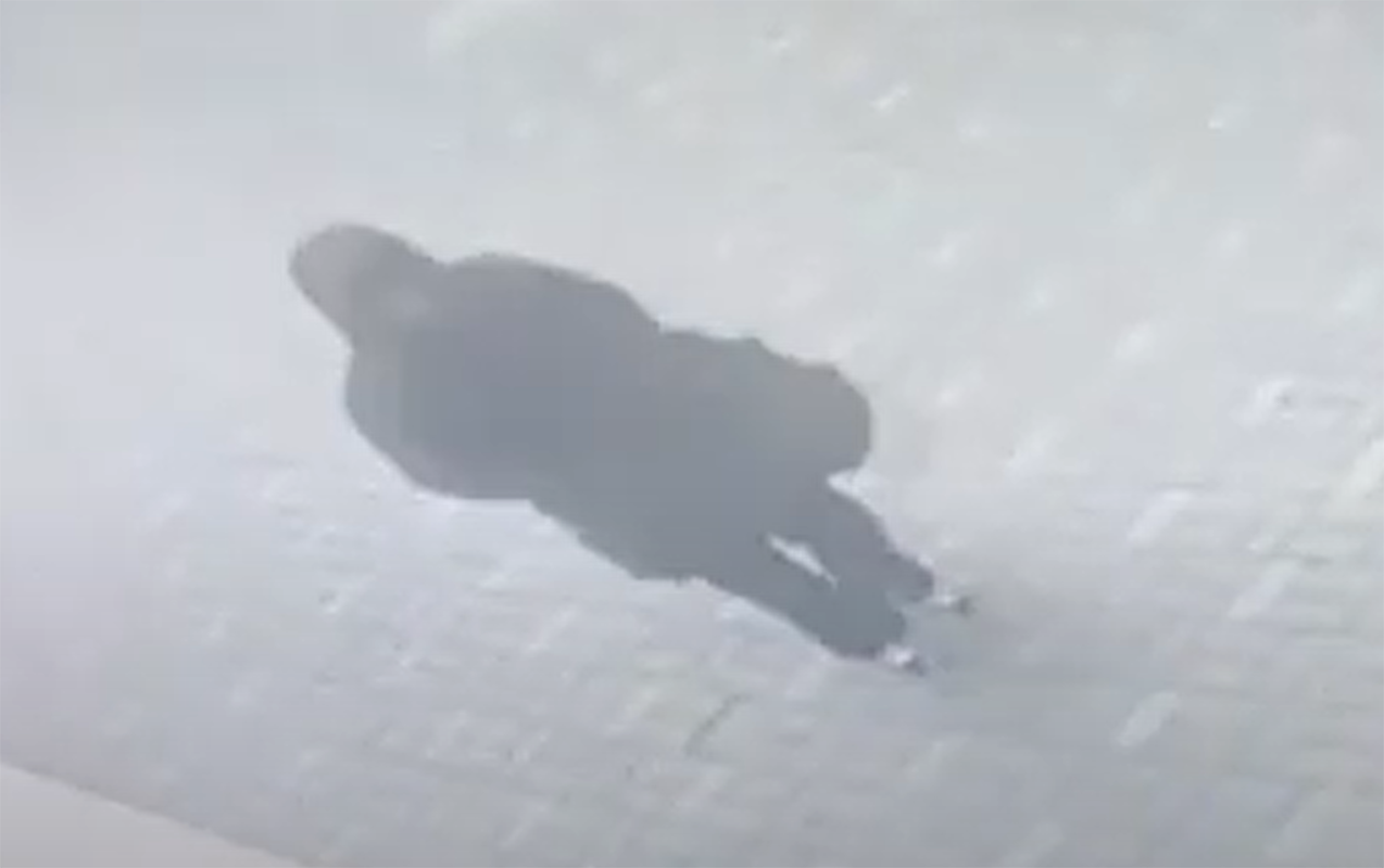 yasamaldaki-hemin-qara-paltarli-qadin-tutuldu