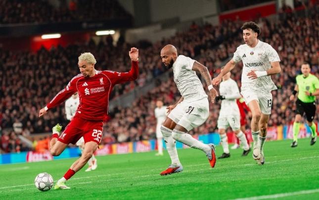 liverpul-qarabag-matci-tarixe-dusdu
