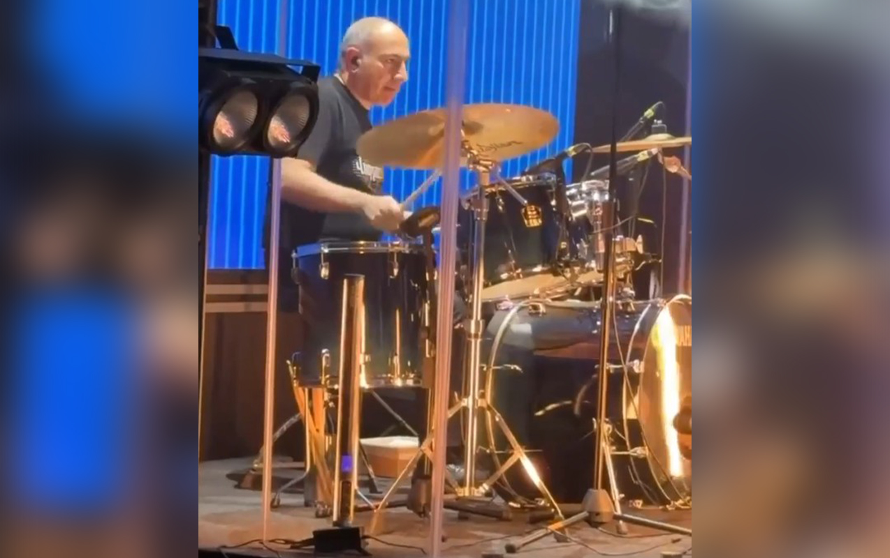 Paşinyan İrəvanda konsert təşkil etdi