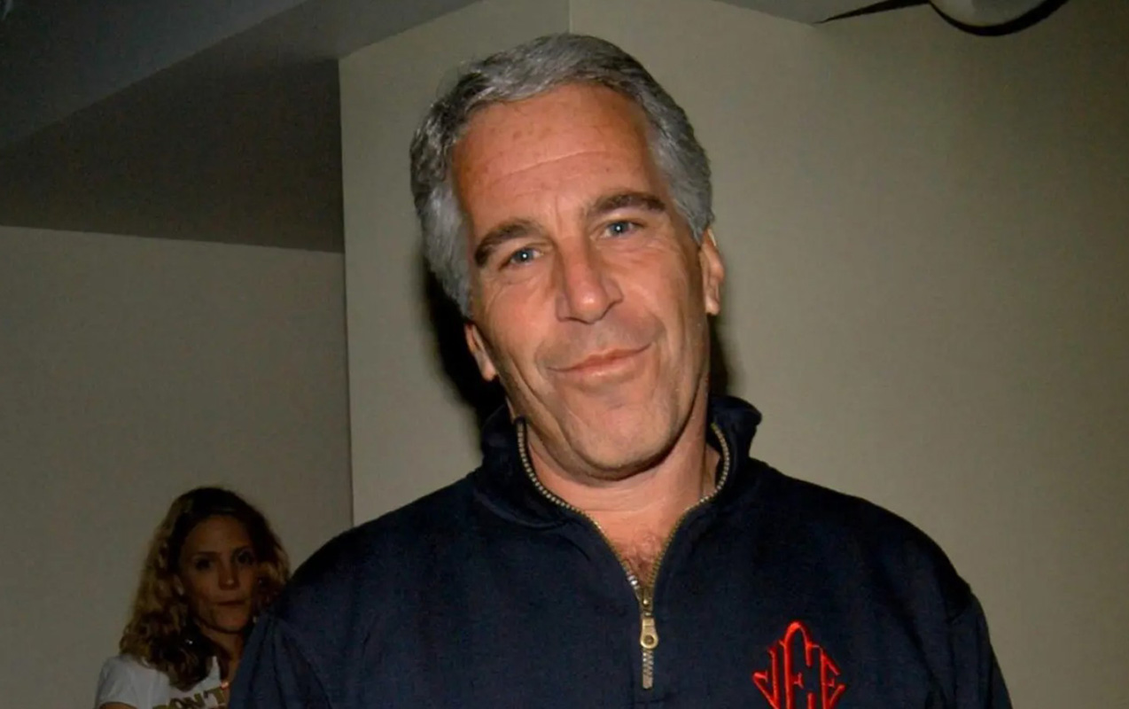 riyaziyyat-muellimi-dunyani-nece-tora-saldi