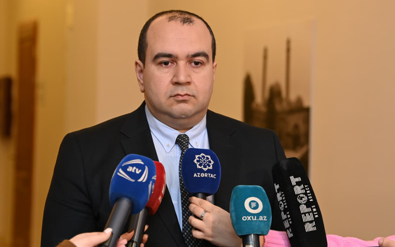 burada-kenar-hec-bir-sual-ola-bilmez