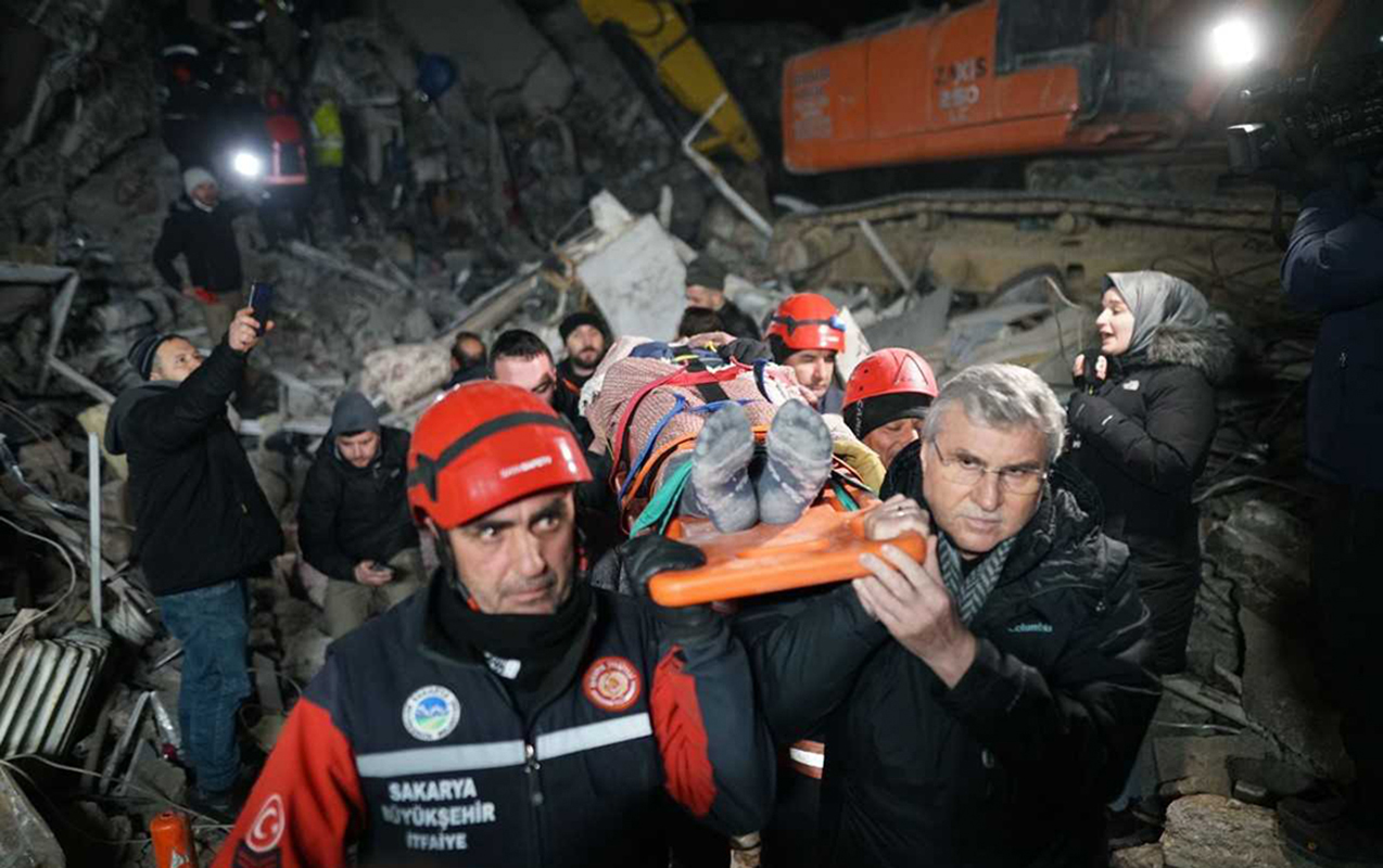 onlar-ucun-saat-hele-de-0417-dir