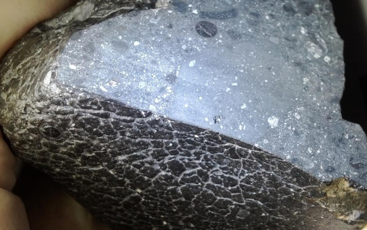 marsdan-gelen-45-milyard-illik-asteroidde-su-askarlandi