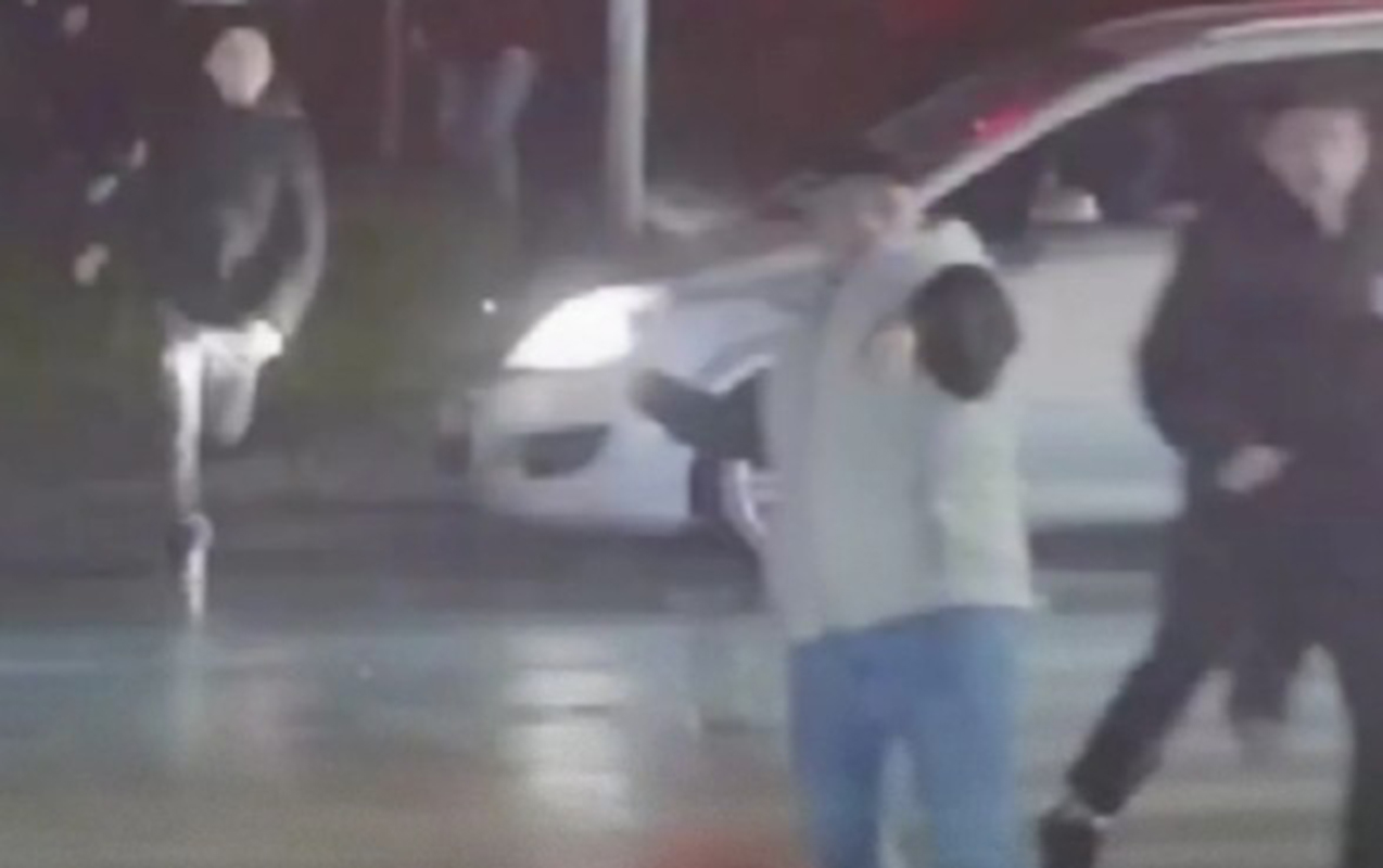 turkiyede-futbol-klubunun-avtobusu-dasa-basildi