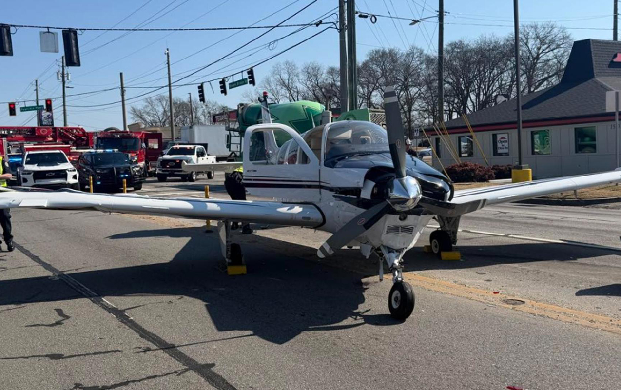 abs-de-teyyare-avtomobil-yoluna-enis-etdi