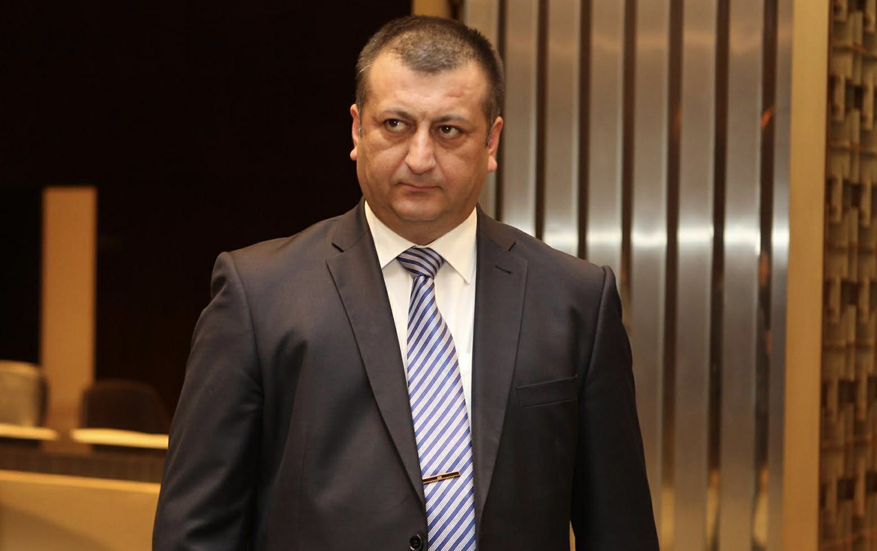 zaur-axundov-ev-dustagi-oldu