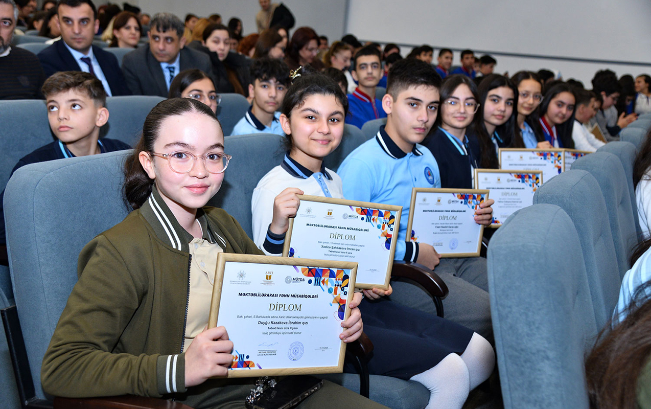 musabiqe-ve-olimpiada-qalibleri-mukafatlandirildi