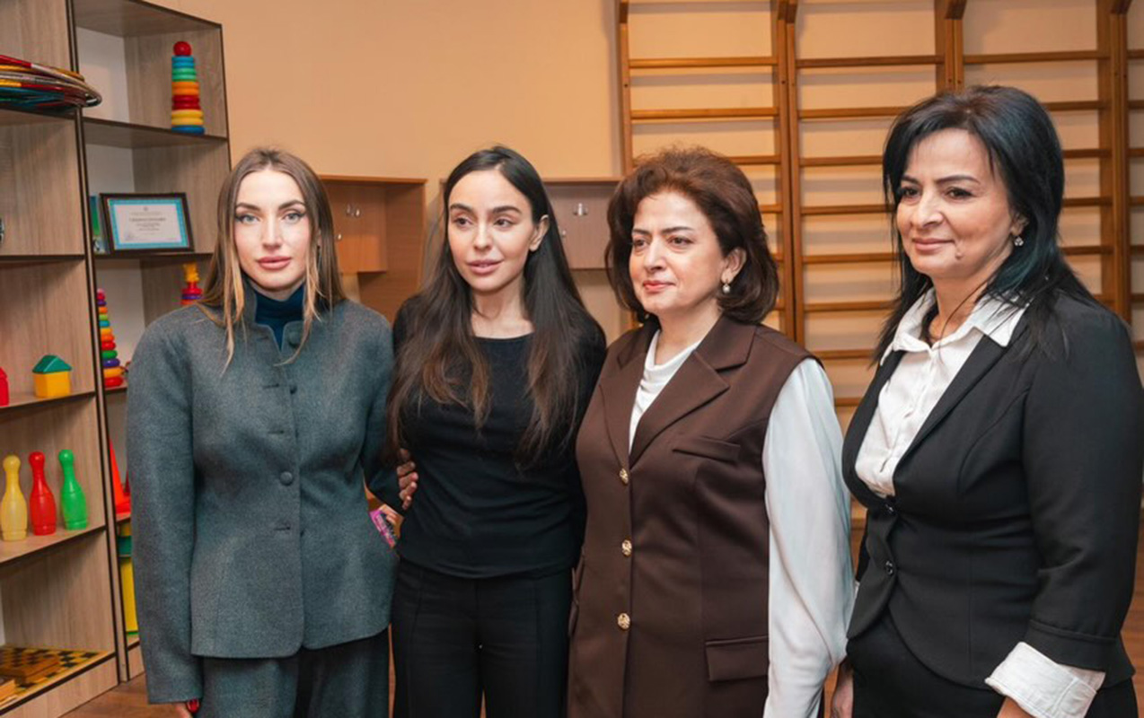 eliyevalar-bu-muessiseleri-ziyaret-etdiler