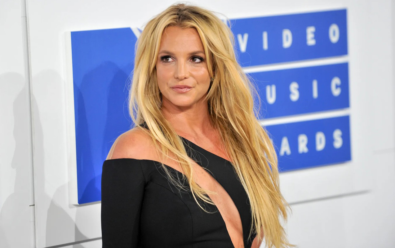 mahnilarini-150-milyona-satdi