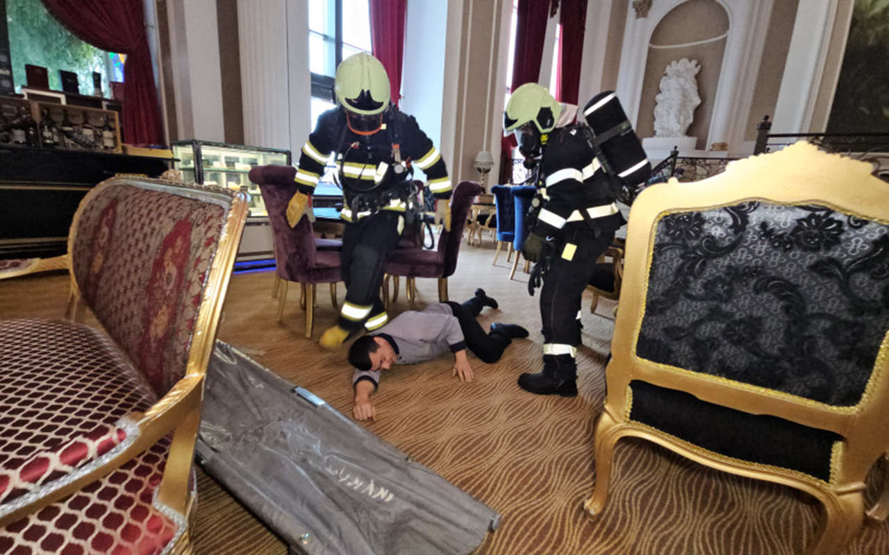 fhn-quba-palaceda-telim-kecirdi