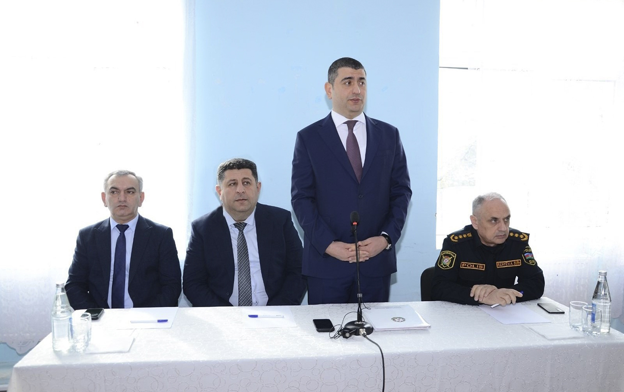 elsen-hesenli-soyudler-sakinleri-ile-gorusdu