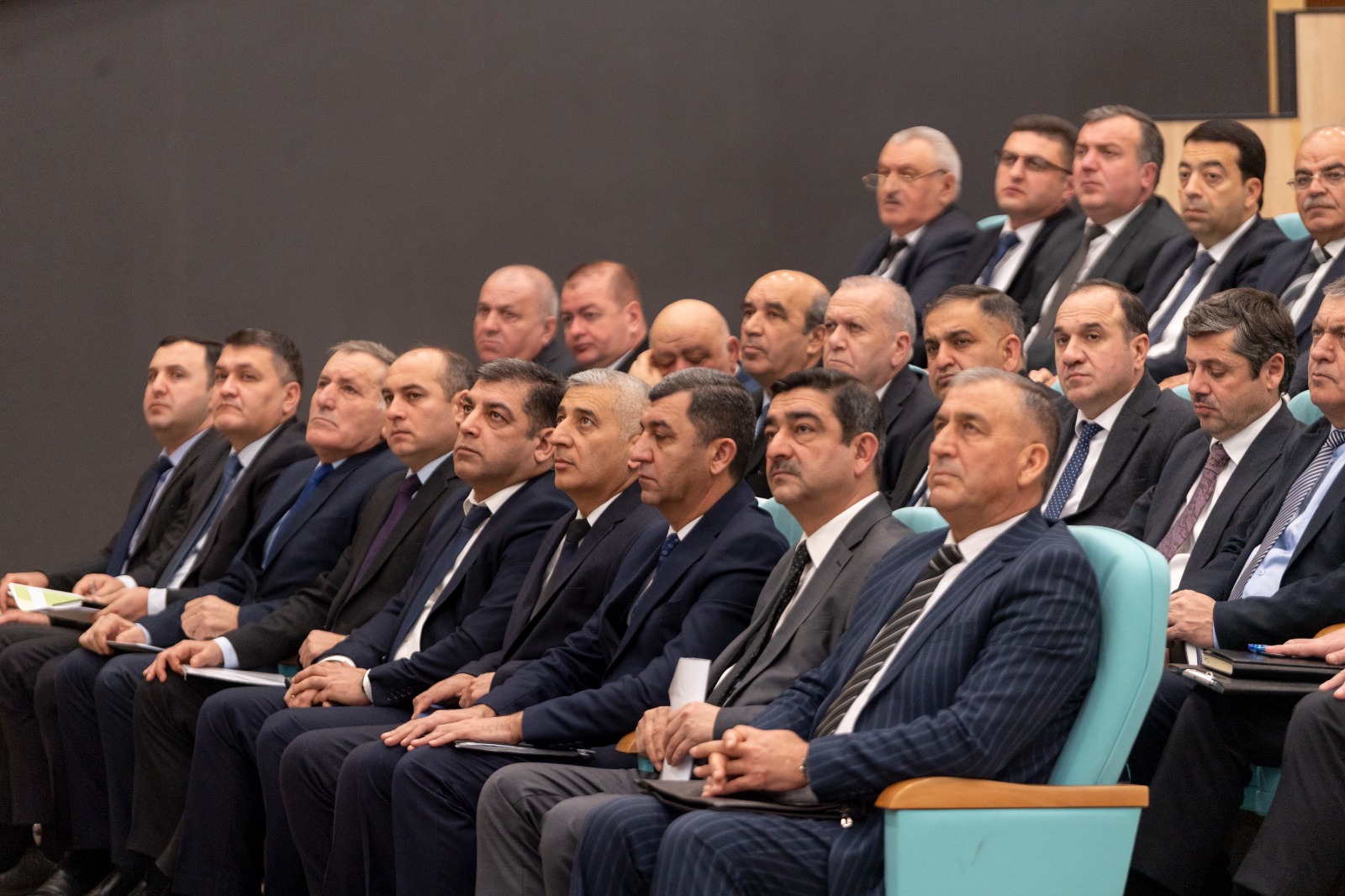 Kənd Təsərrüfatı Nazirliyində müşavirə keçirildi Fotolar