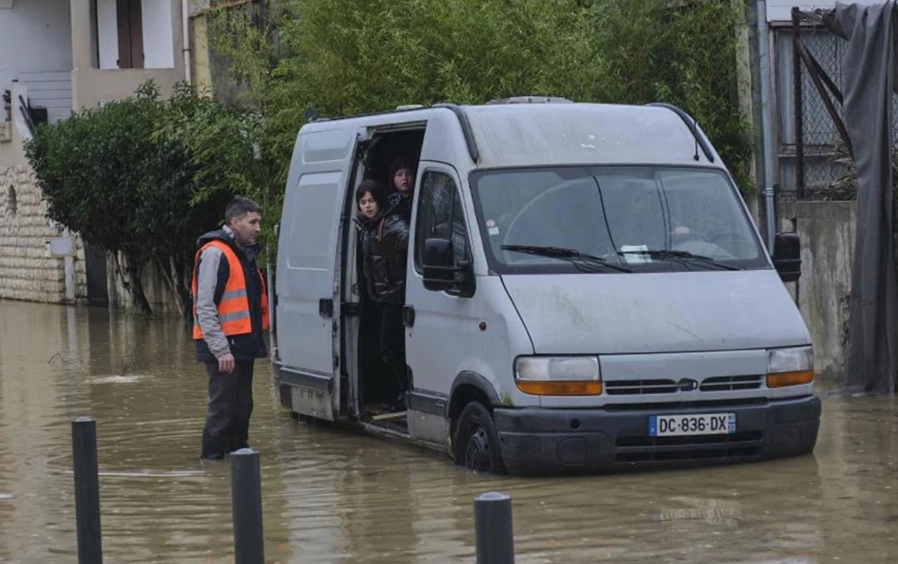 nils-firtinasi-fransa-ve-ispaniyada-olume-sebeb-oldu