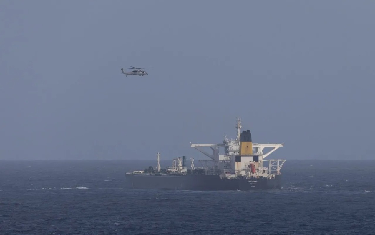 abs-karib-denizinde-gemiye-zerbe-endirdi