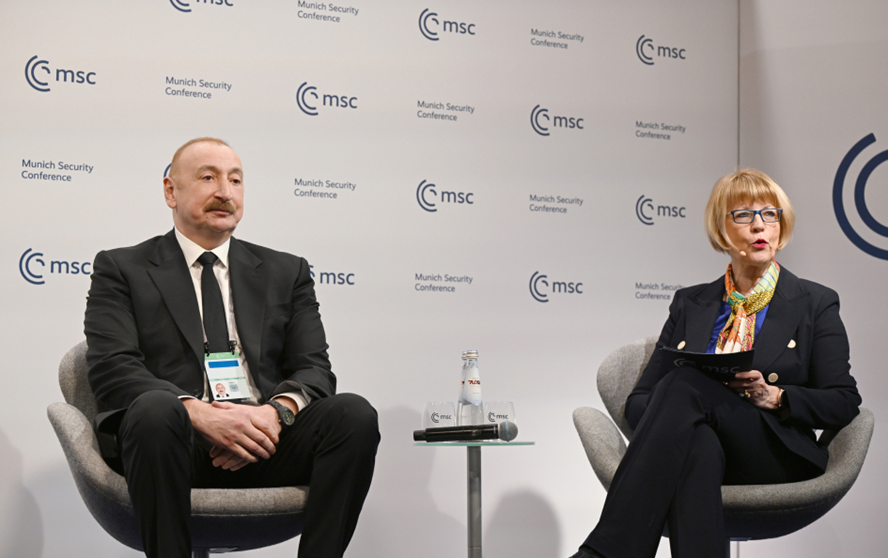 prezident-munxende-panel-muzakirelerde-istirak-edib