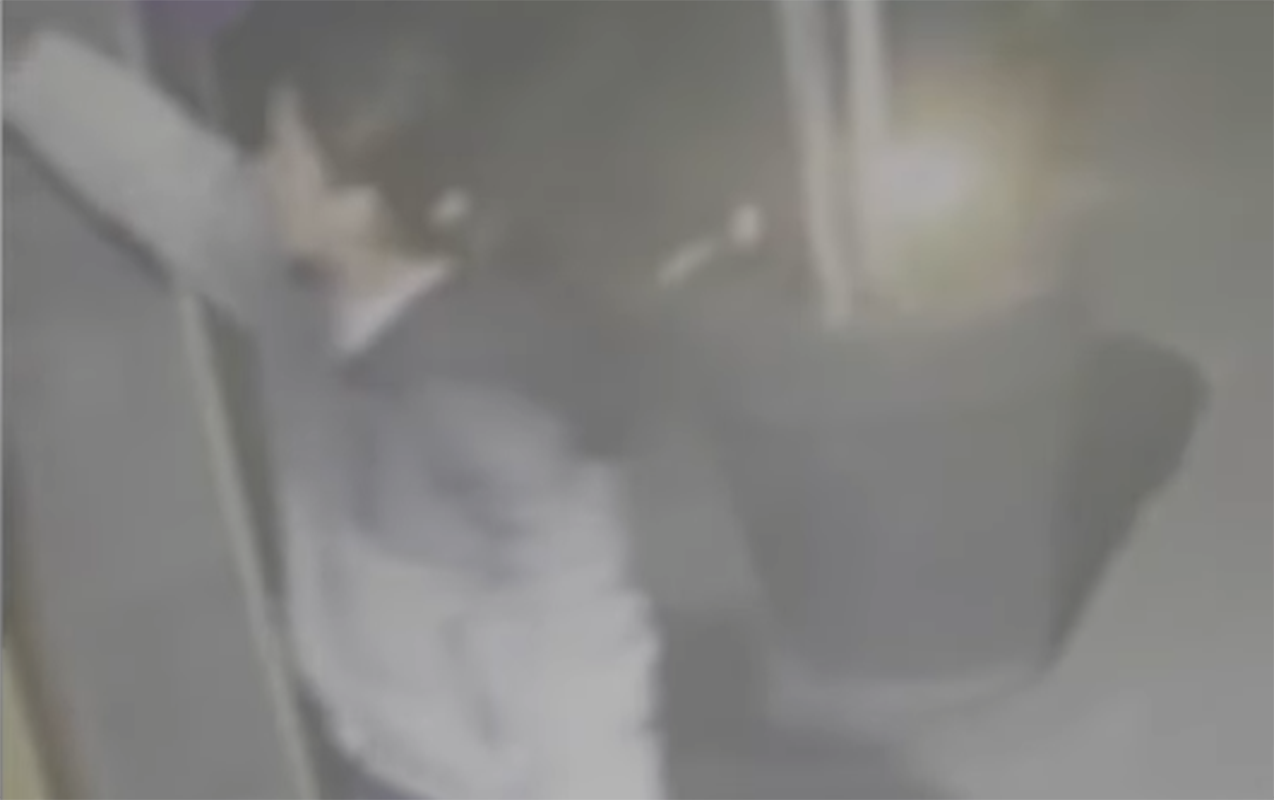 ana-azyasli-qizini-siginacagin-yaxinligina-qoyaraq-terk-etdi