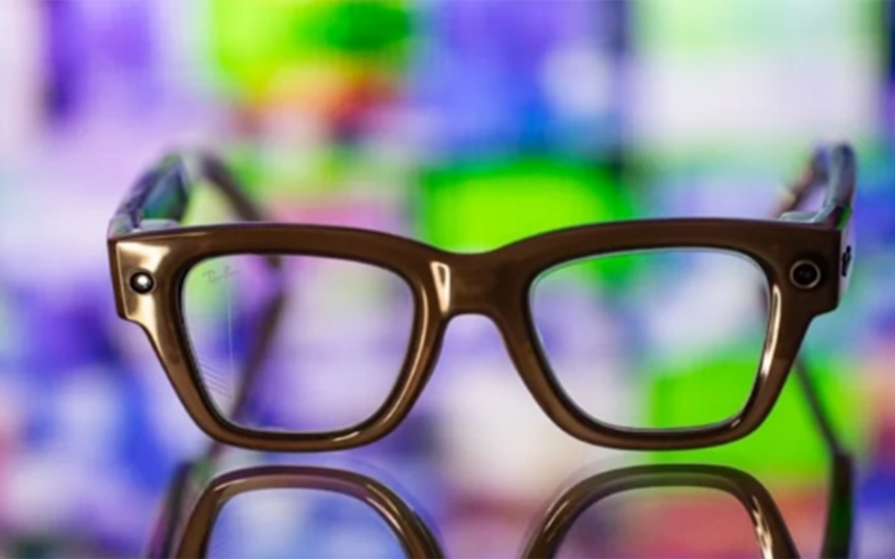 metanin-agilli-eynekleri-adamlari-uzden-taniyacaq