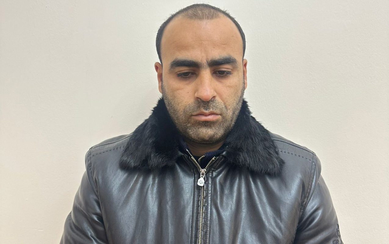 ozunu-tural-kimi-tanidib-12-min-manati-ele-kecirdi