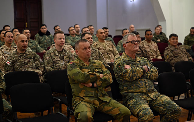 bakida-nato-nun-telim-kursu-kecirilir