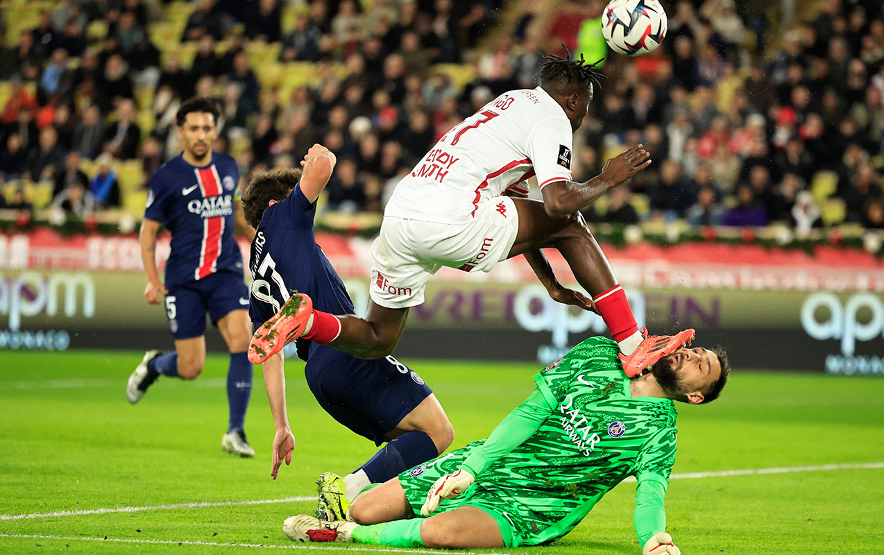 cl-de-ilk-pley-off-gecesinin