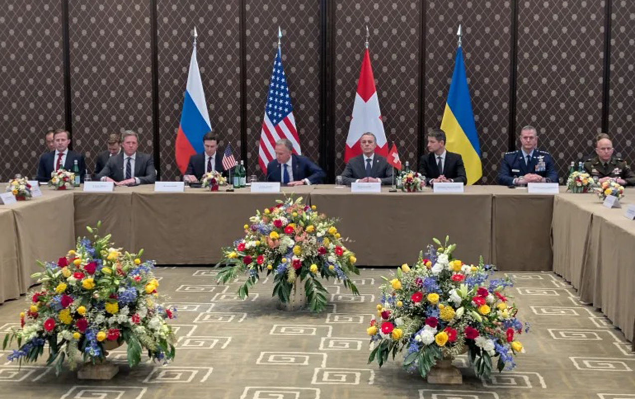 cenevrede-ucterefli-danisiqlarin-ikinci-gunu-basladi