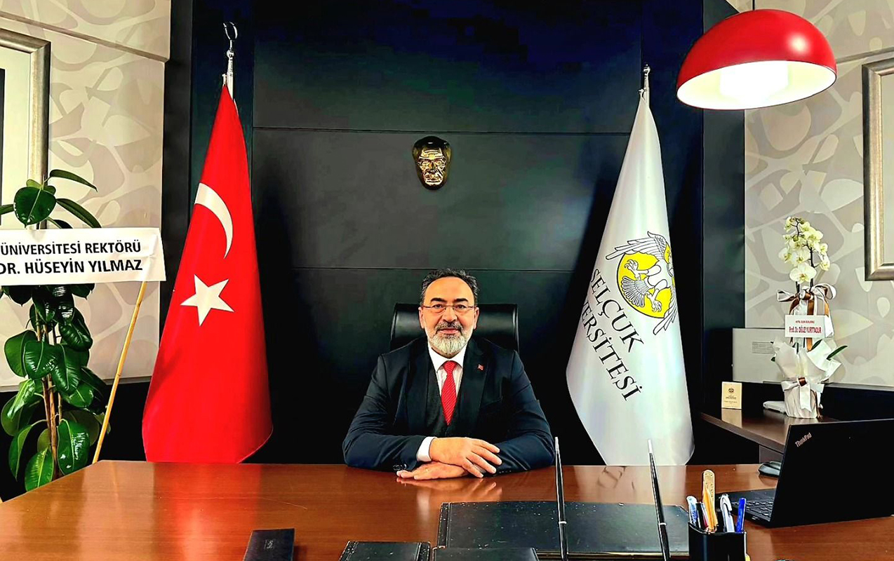 azerbaycanli-ressam-turkiye-universitetinde-dekan-teyin-olundu