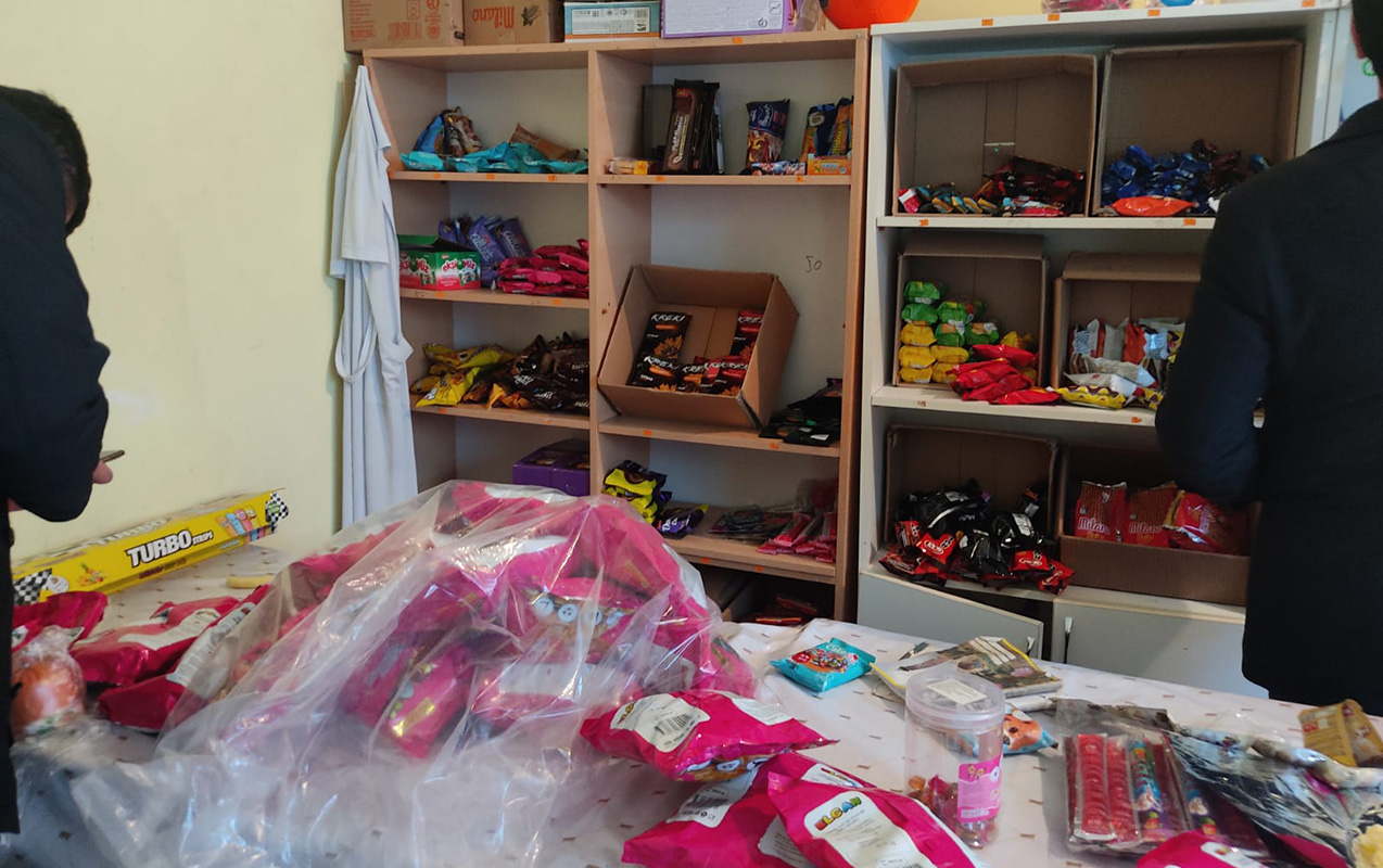 o-mektebin-bufetini-bagladilar