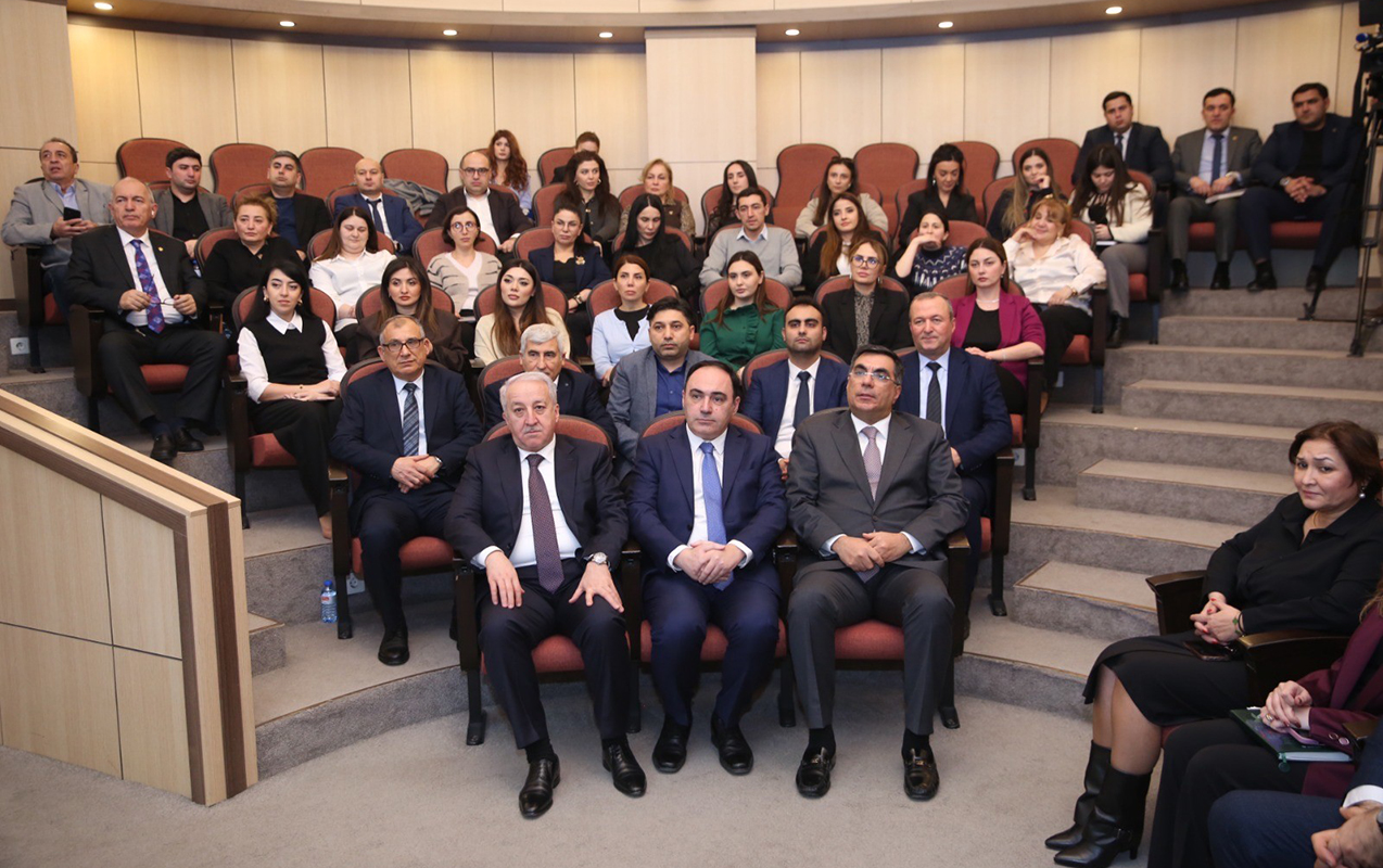 hemkarlar-ittifaqi-banm-in-40-telebesine-teqaud-verdi