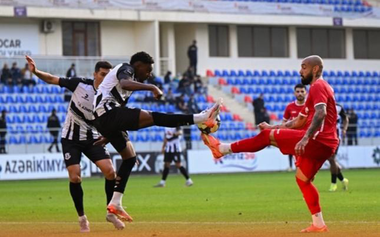 araz-naxcivan-karvan-yevlaxa-qarsi