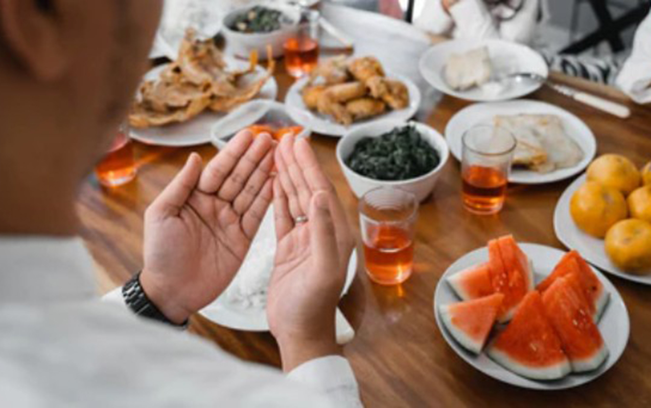 orucluqda-yemekle-yanasi-buna-da-diqqet-edin