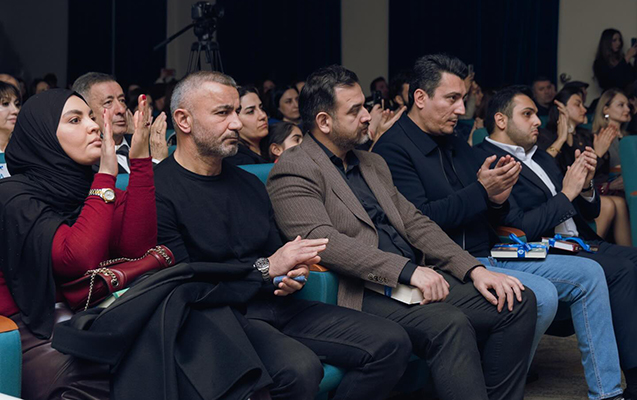 qurban-qurbanov-xanimi-ile-tedbirde