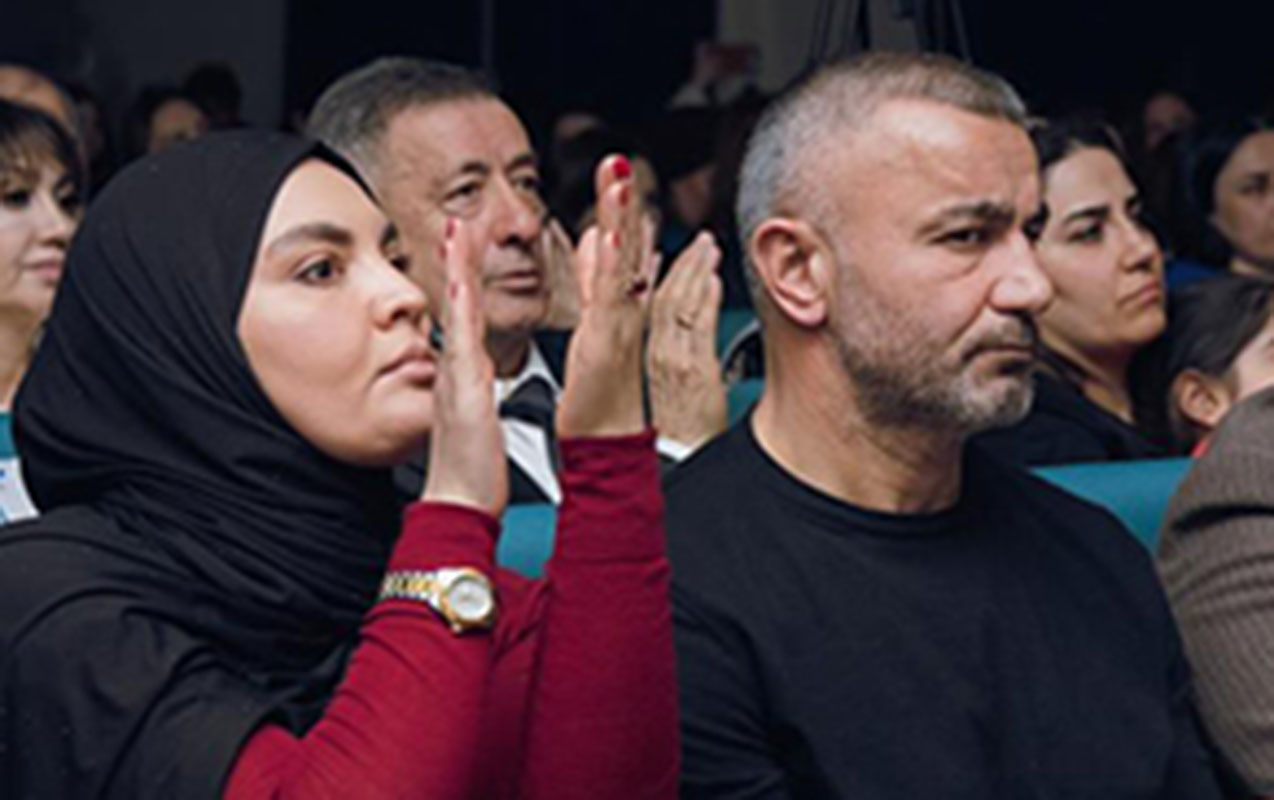 qurban-qurbanov-xanimi-ile-tedbirde