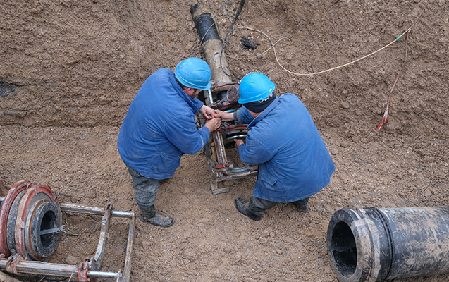 zabrat-qesebesindeki-su-xettinde-qeza-aradan-qaldirildi