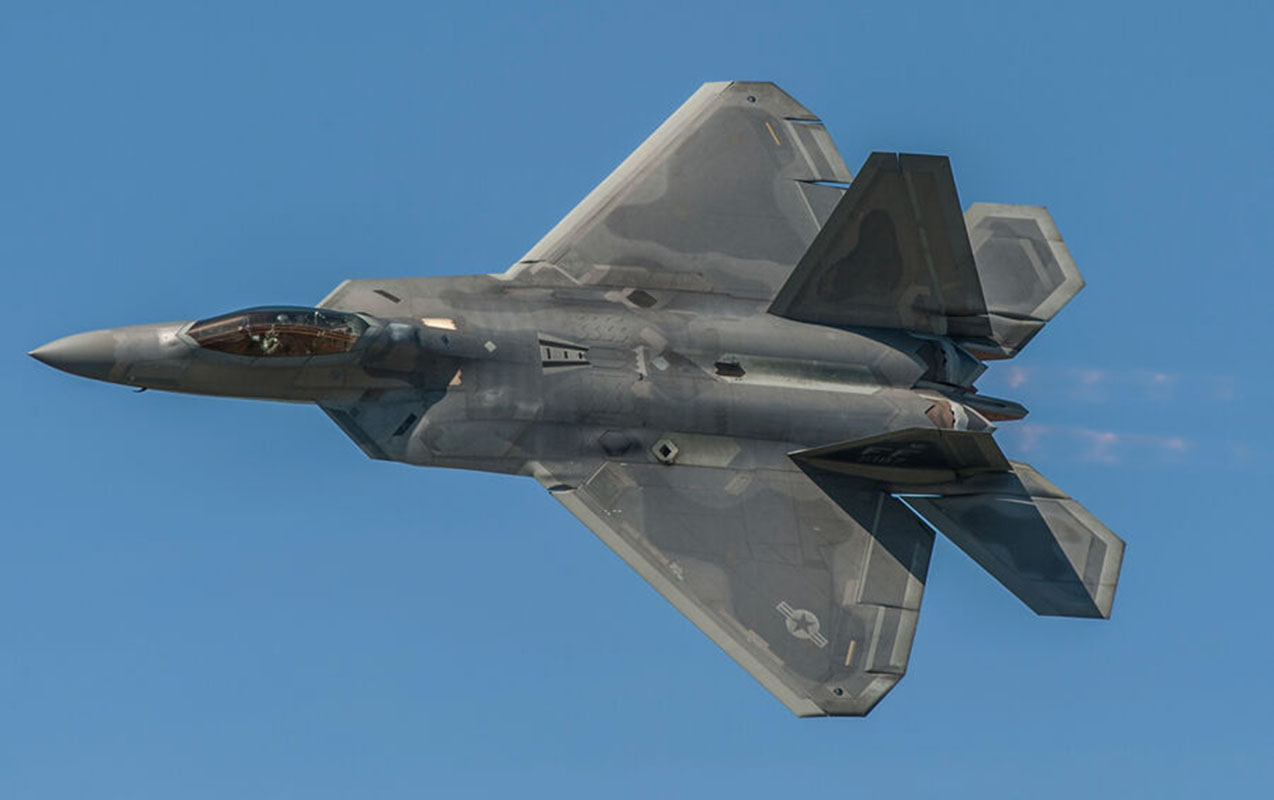 abs-israile-10-dan-cox-f-22-qiricilari-gonderdi