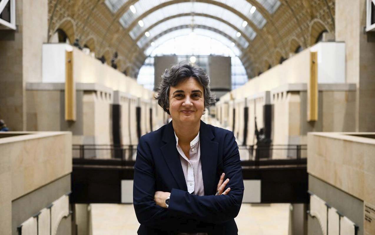 luvr-muzeyinin-direktoru-istefa-verdi