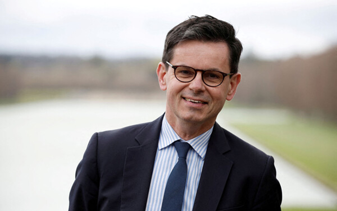 luvr-muzeyinin-yeni-rehberi-o-oldu