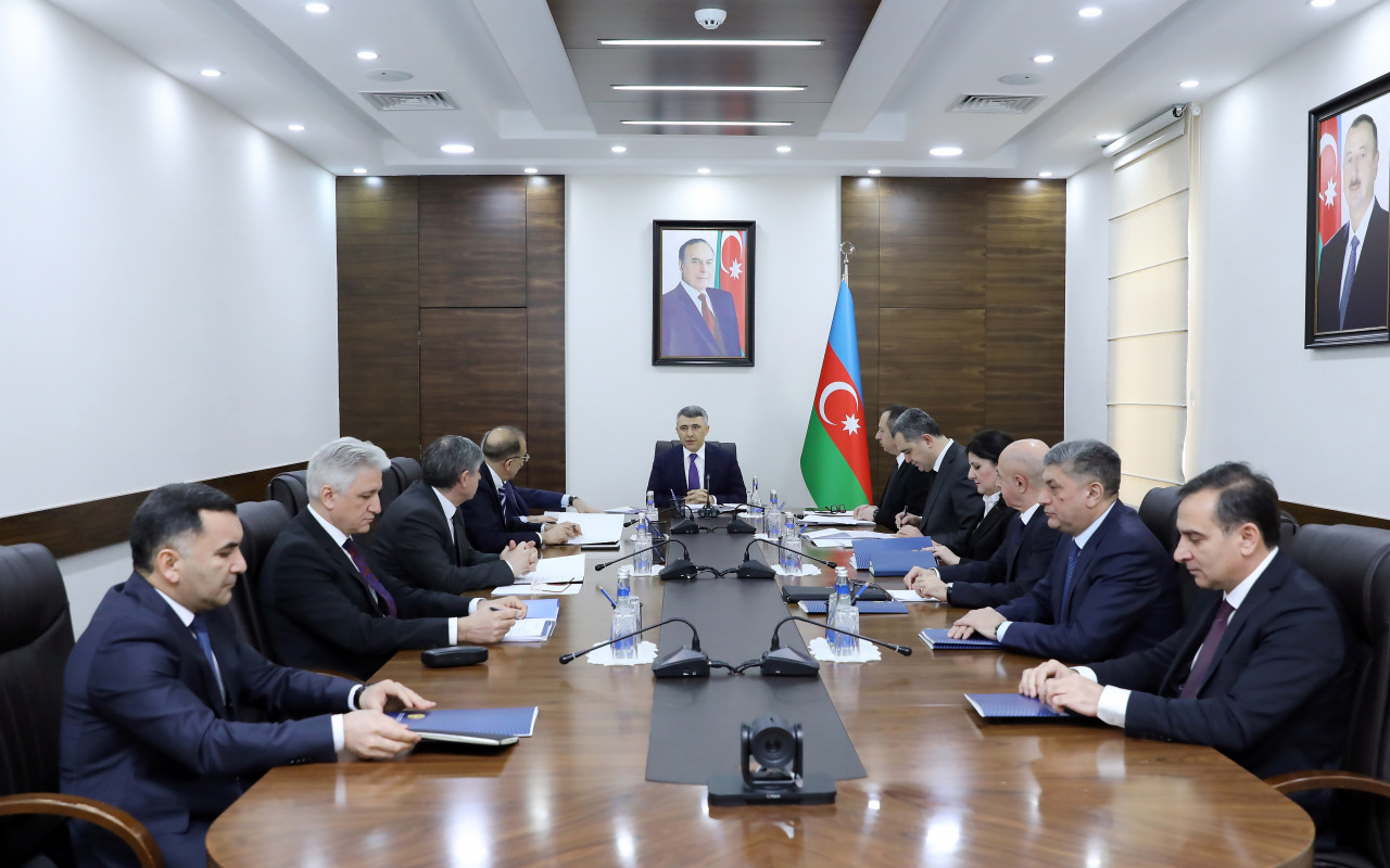 hakimlerin-secki-ve-qiymetlendirilmesi-komitelerine-uzvler-secildi