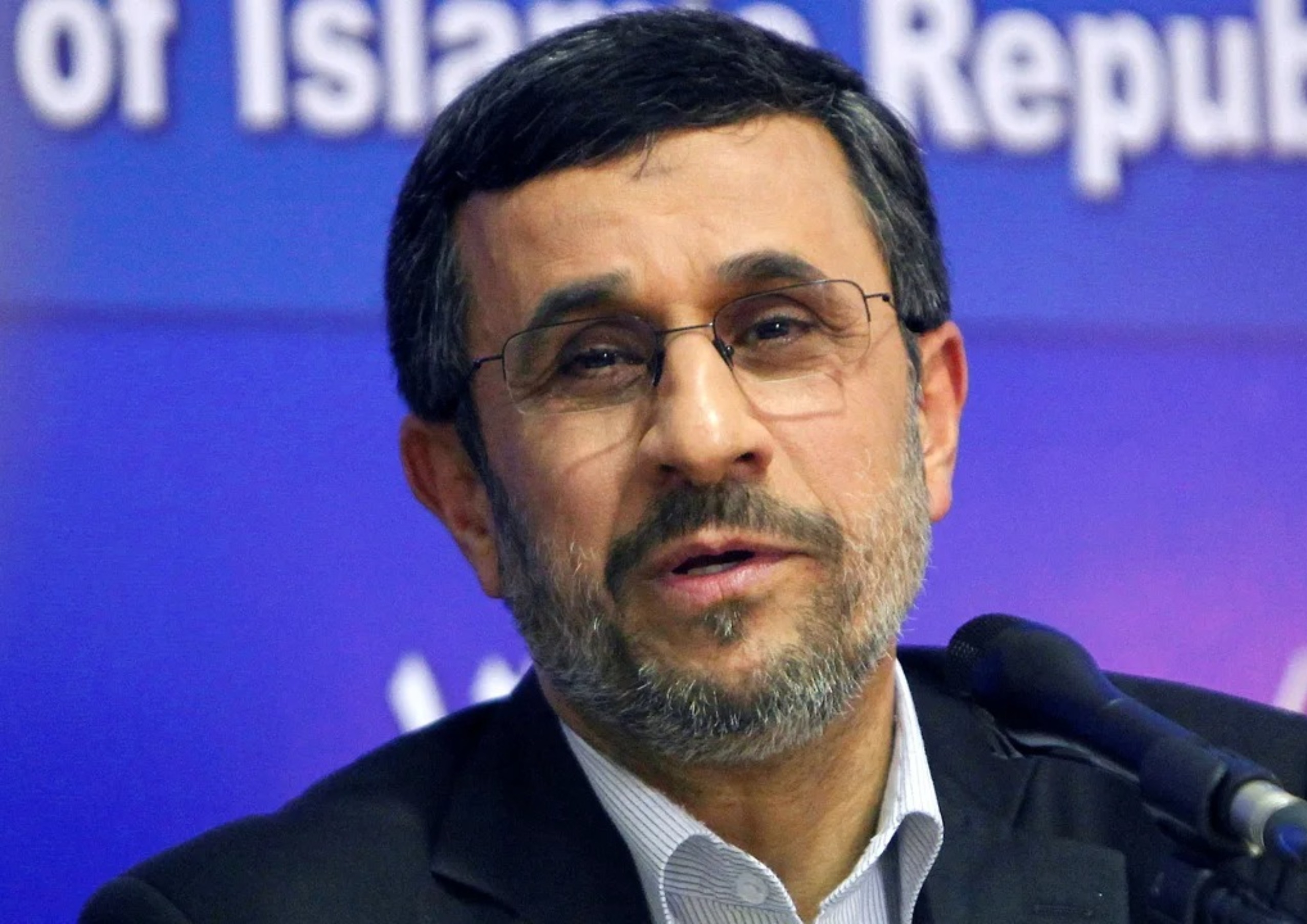 dunenki-hucumda-mahmud-ehmedinejad-da-oldurulub