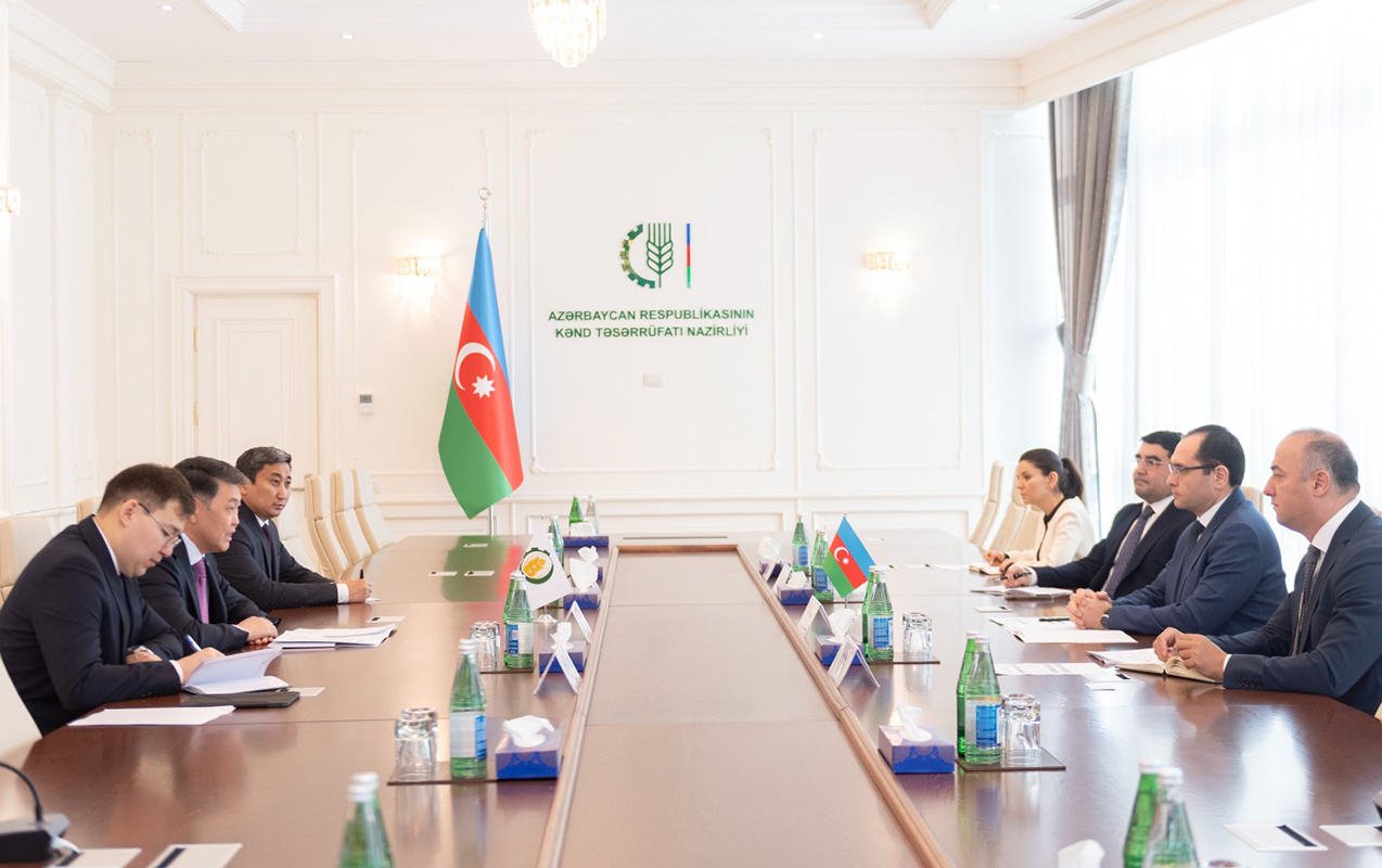 nazir-etit-in-bas-direktoru-ile-gorusdu