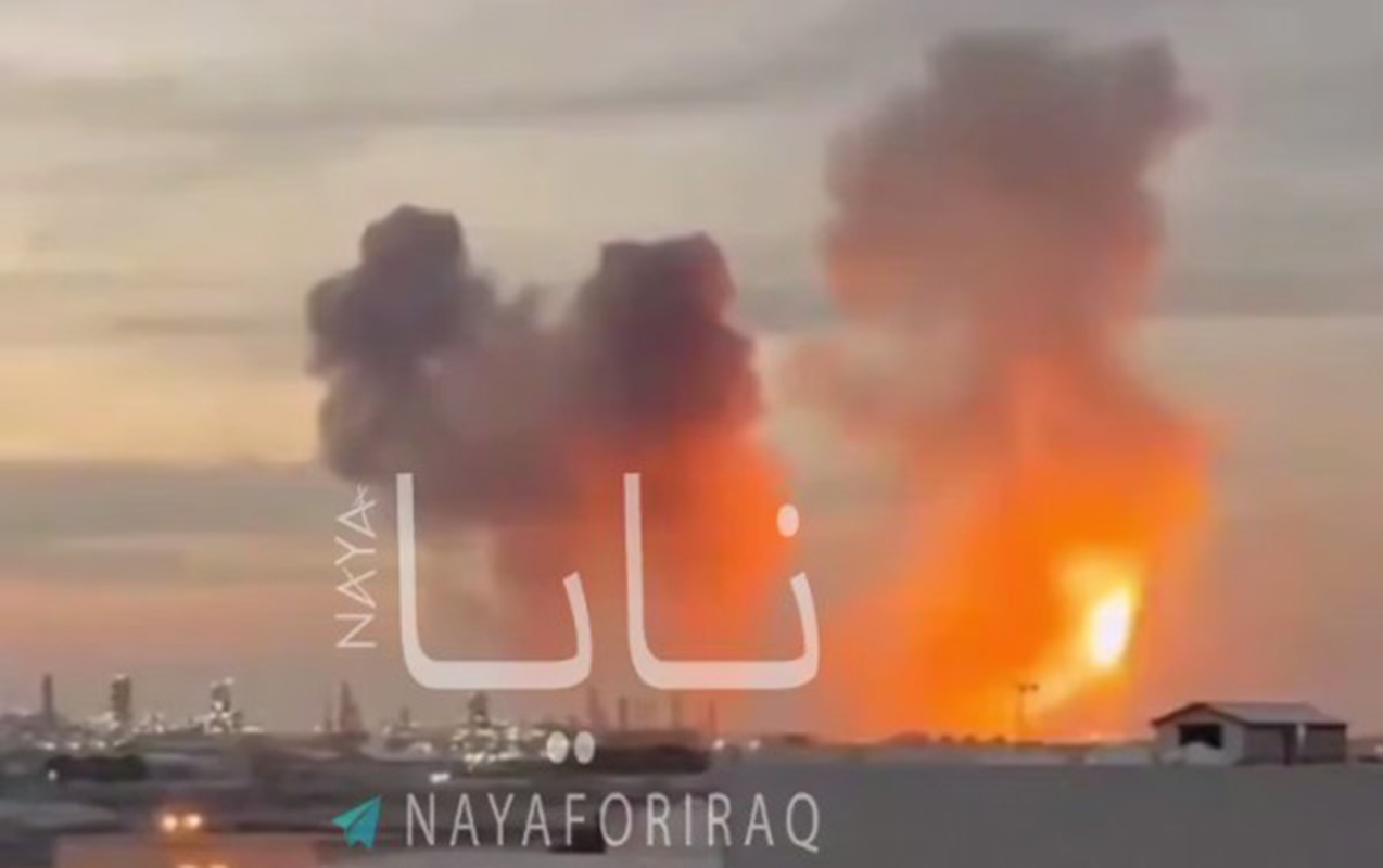 iran-behreyndeki-hedefleri-bombaladi