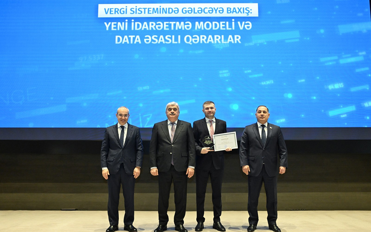 bank-respublika-xususi-mukafata-layiq-goruldu