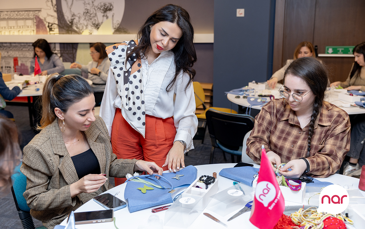 nar-8-mart-munasibetile-xanim-jurnalistleri-tebrik-etdi